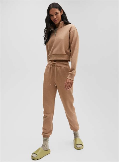 aritzia tna sweatsuit.